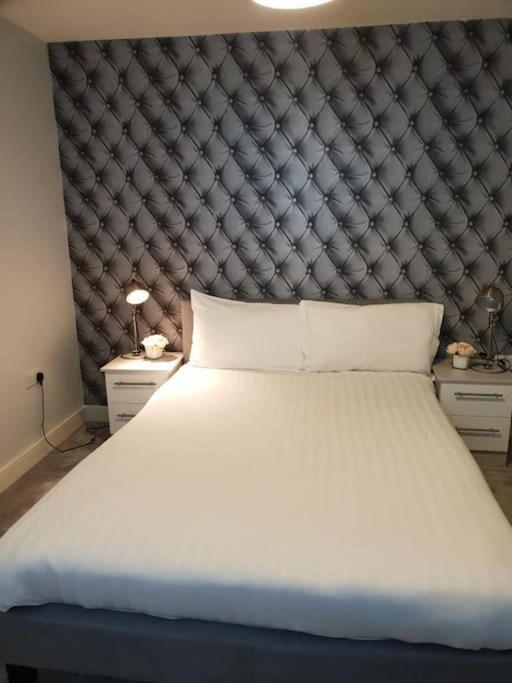 Luxury 9Ine Beautiful Bull Ring Apartment Free Parking Birmingam Exterior foto